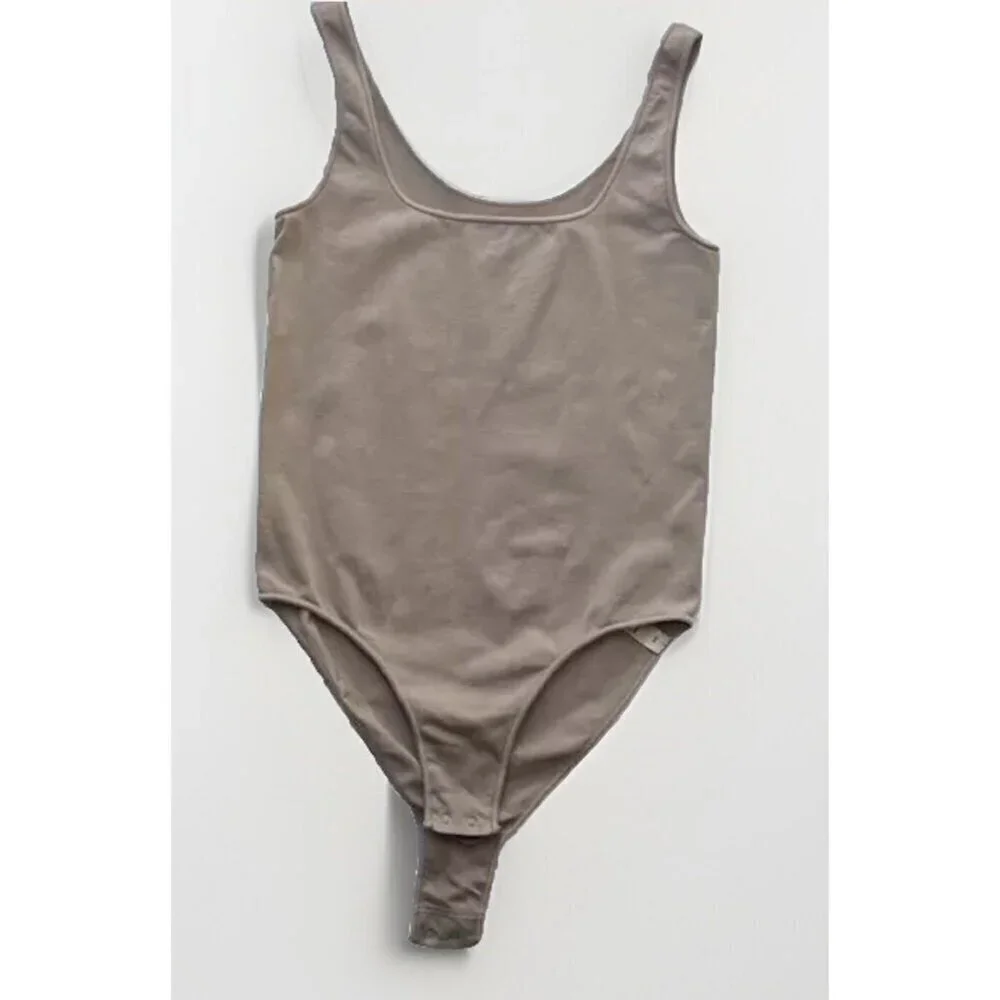 SKIMS Essential Sleeveless Scoop Neck Stretchy Bodysuit  Size XXS/XS - Picture 2 of 5